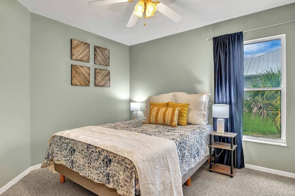 Photo of Bedroom in Florida Ridge
