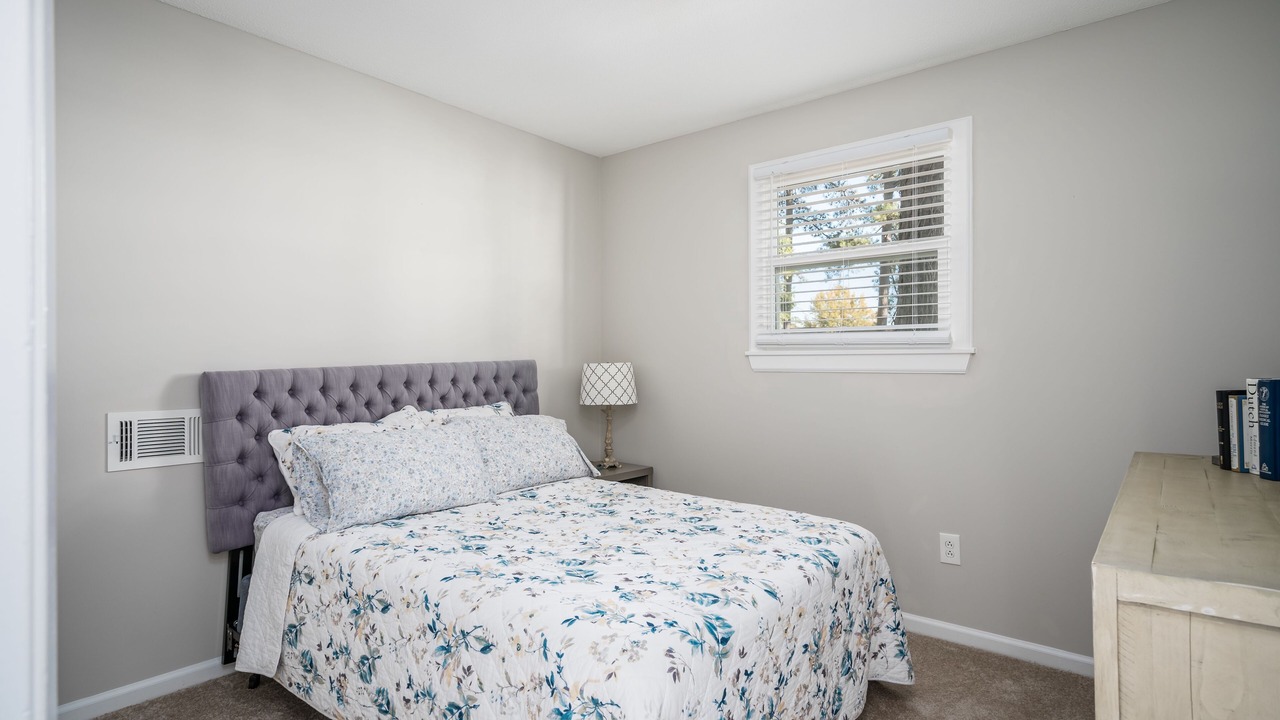 Photo of Bedroom in Lake Murray of Richland
