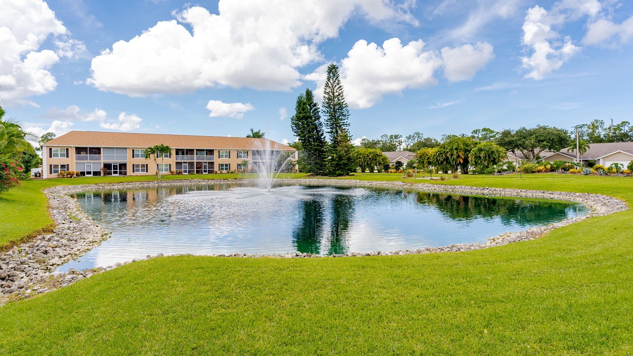 Photo of Outdoor in Crown Pointe