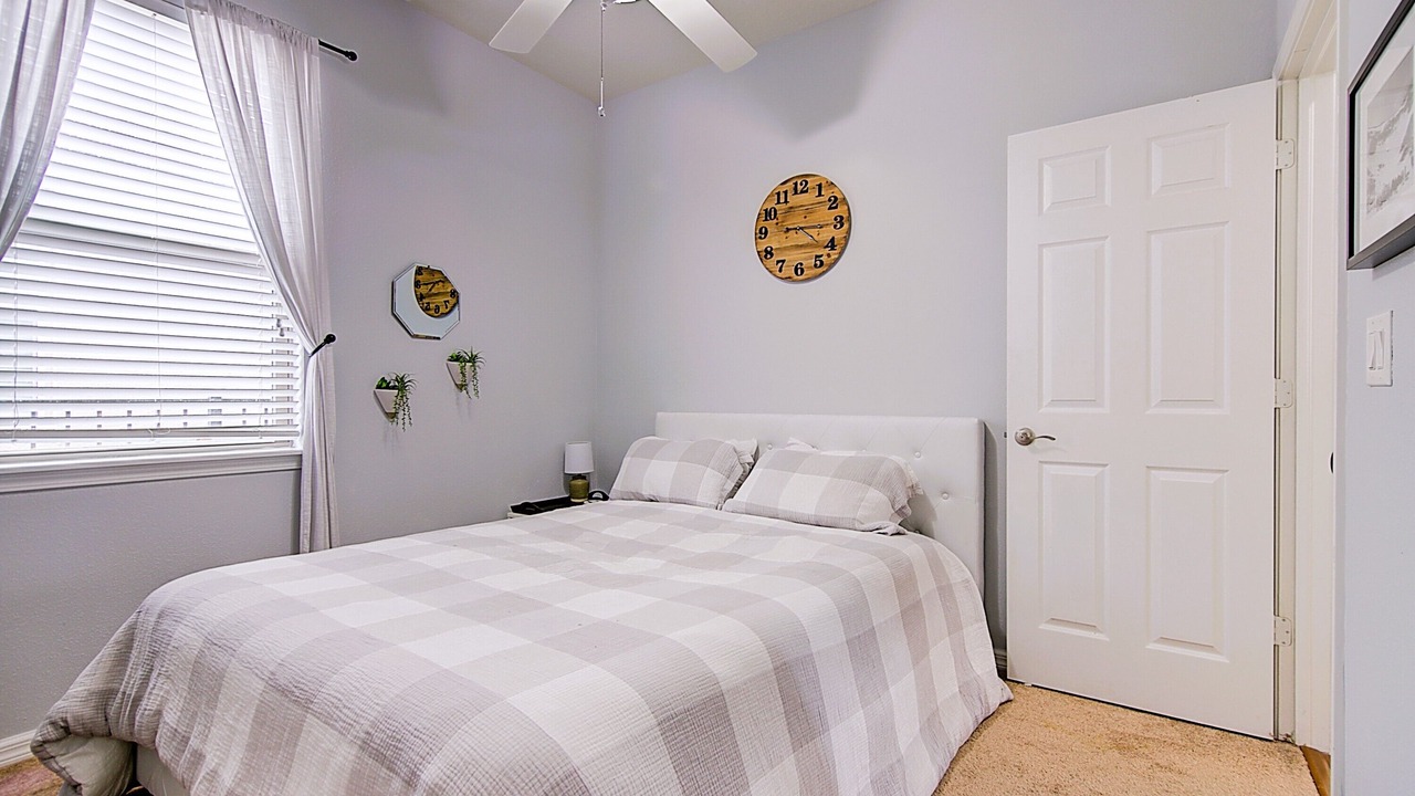 Photo of Bedroom in Riverview