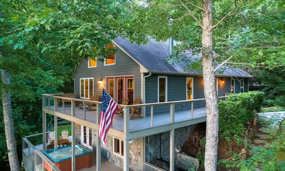 Photo of Patio Balcony in Tuckasegee