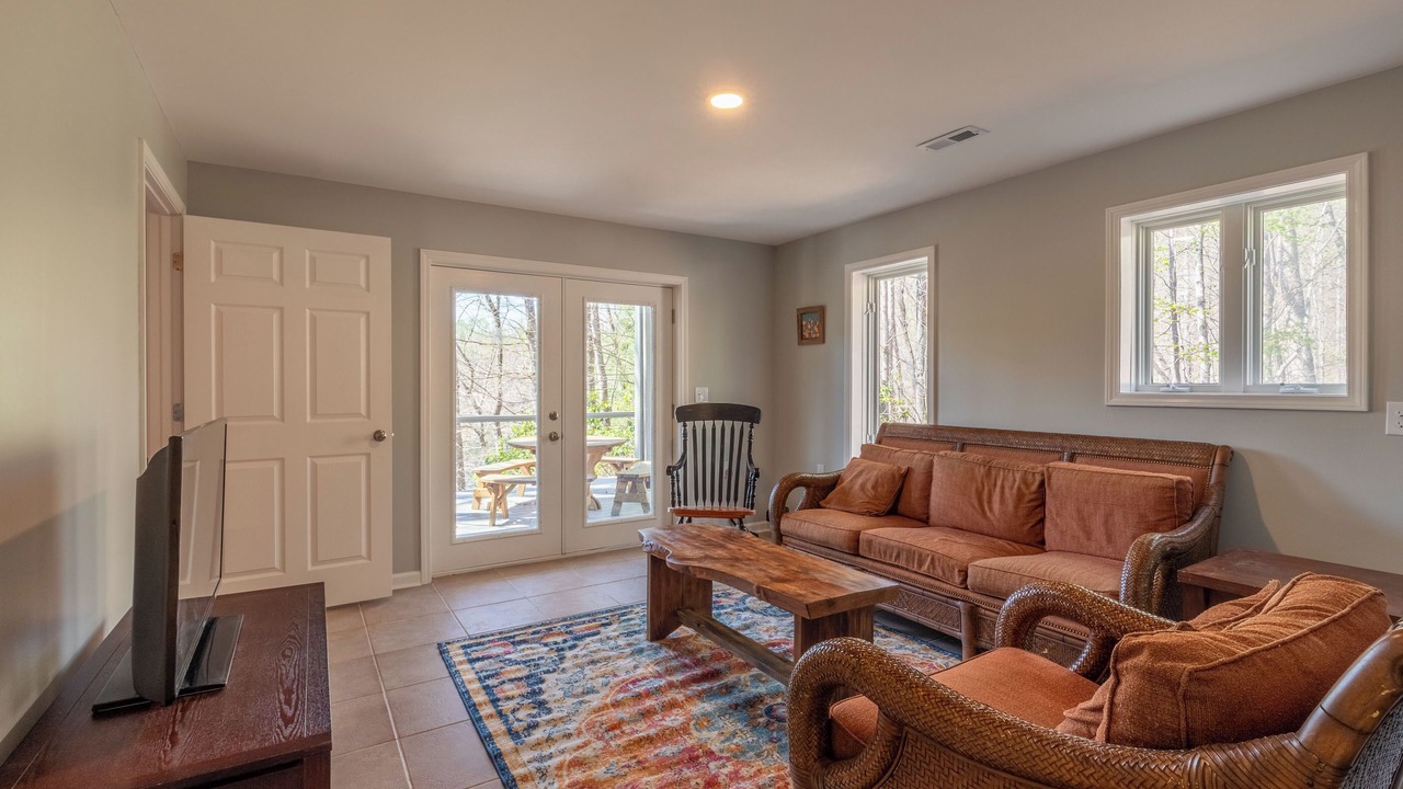 Photo of Livingroom in Tuckasegee