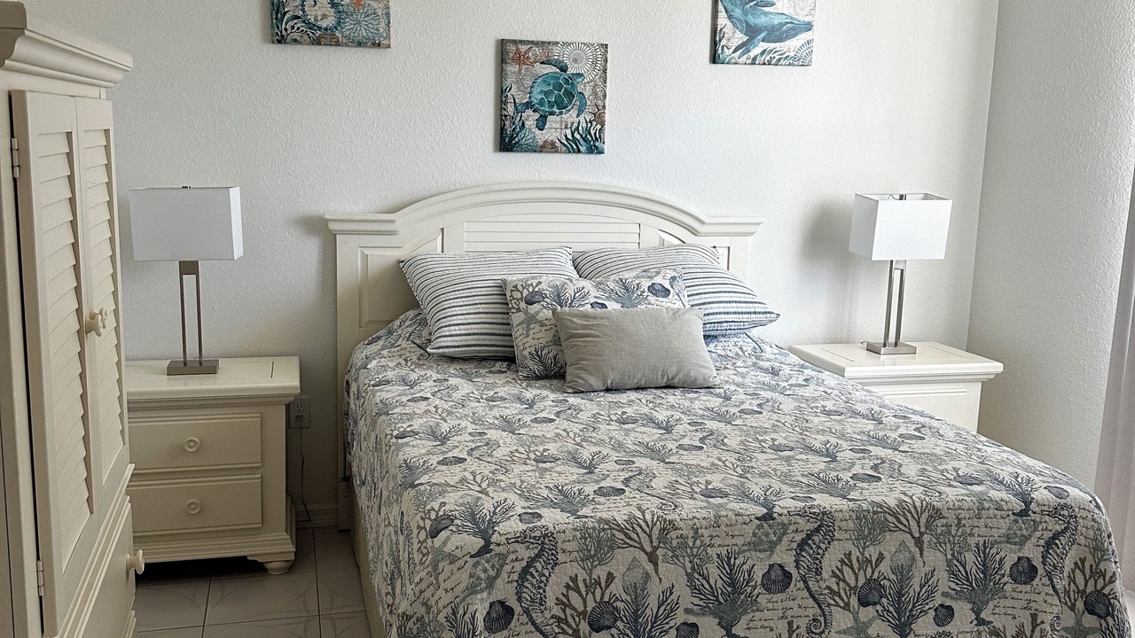 Photo of Bedroom in Warm Mineral Springs