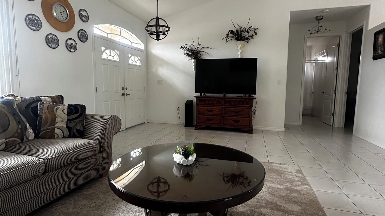 Photo of Livingroom in Warm Mineral Springs