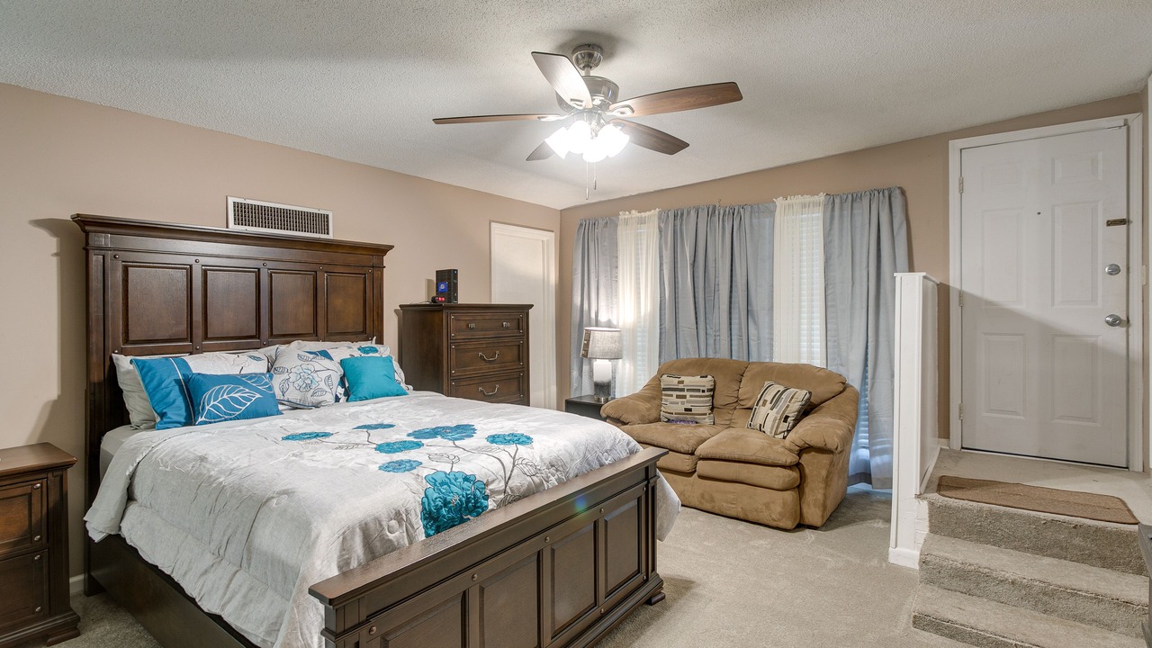 Photo of Bedroom in Waycross