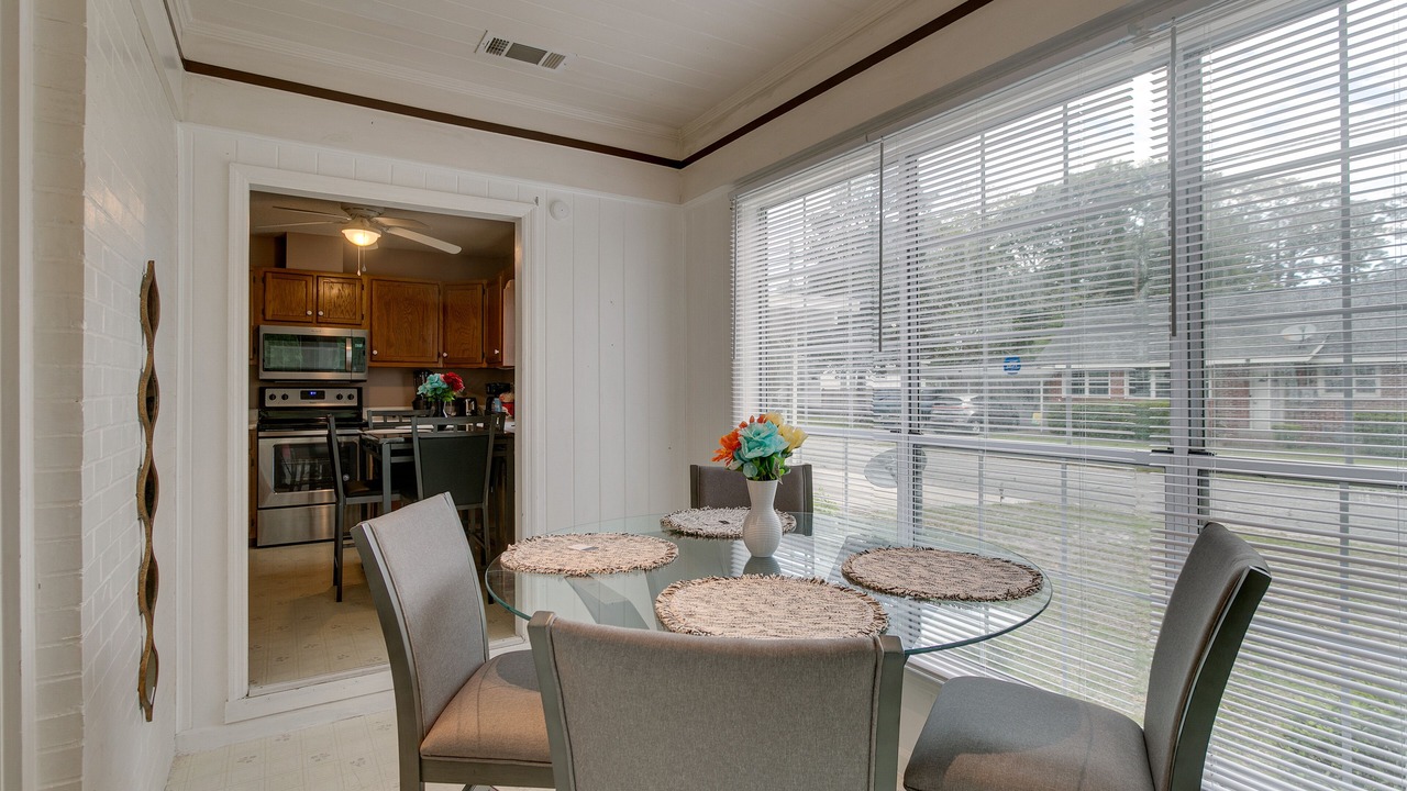 Photo of Livingroom in Waycross