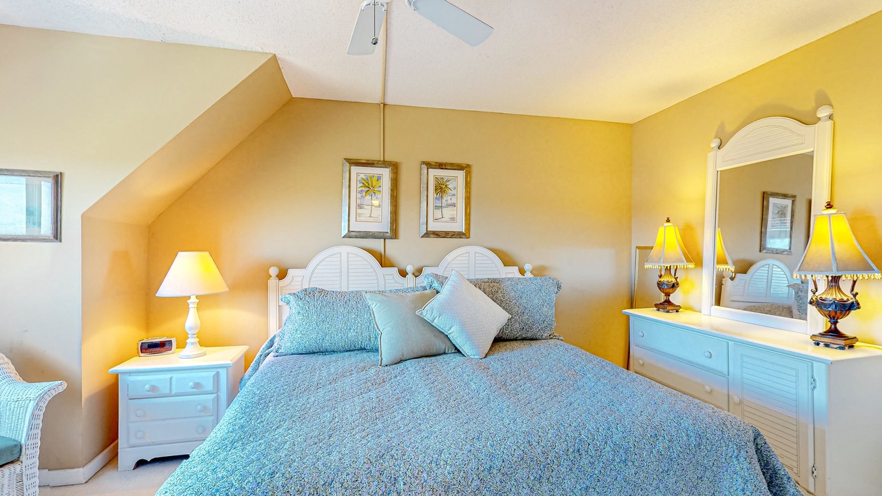 Photo of Bedroom in Shelter Cove