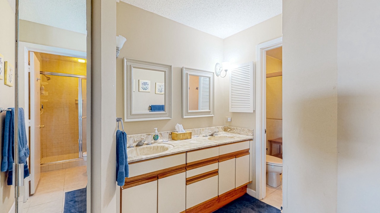 Photo of Bathroom in Shelter Cove