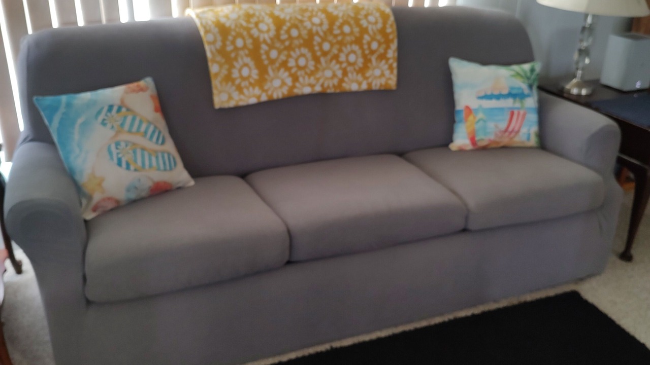 Photo of Livingroom in Betmar Acres