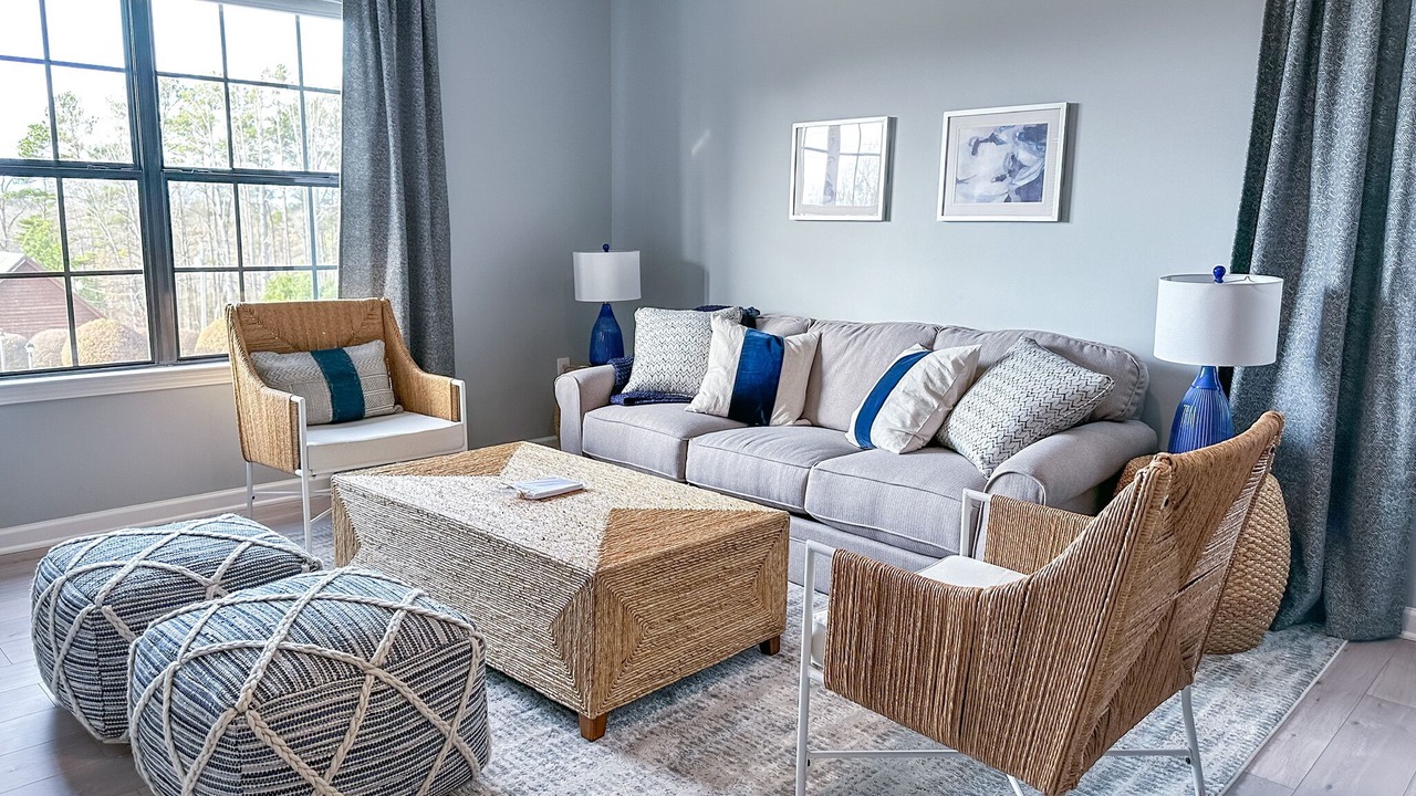 Photo of Livingroom in Six Mile
