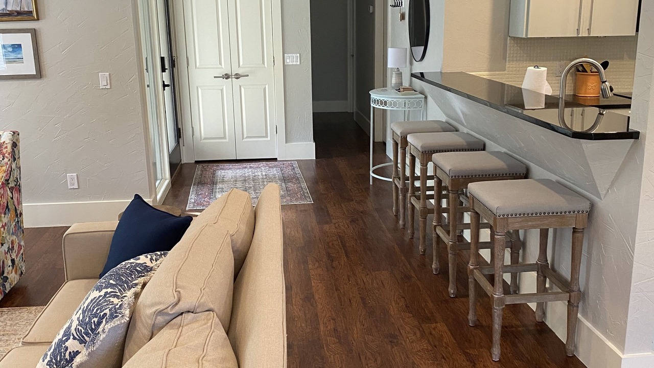 Photo of Livingroom in North Forest Beach