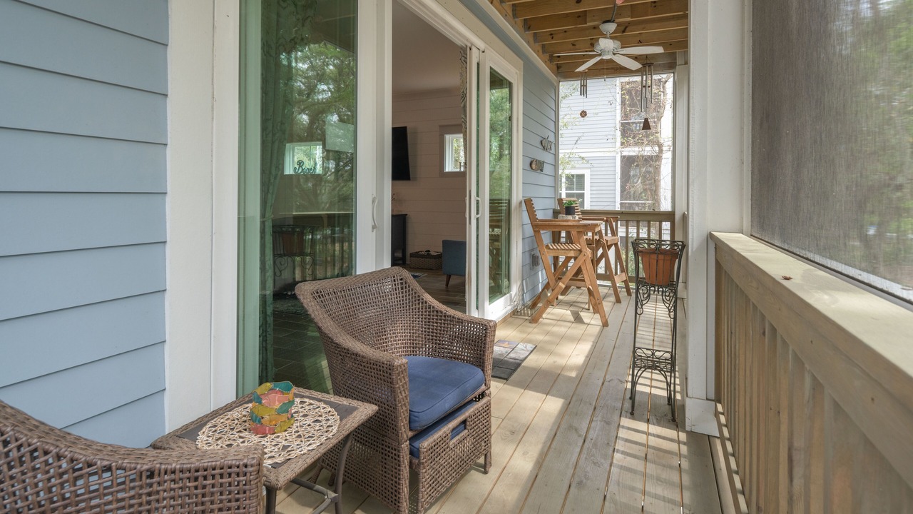 Photo of Outdoor in Folly Field