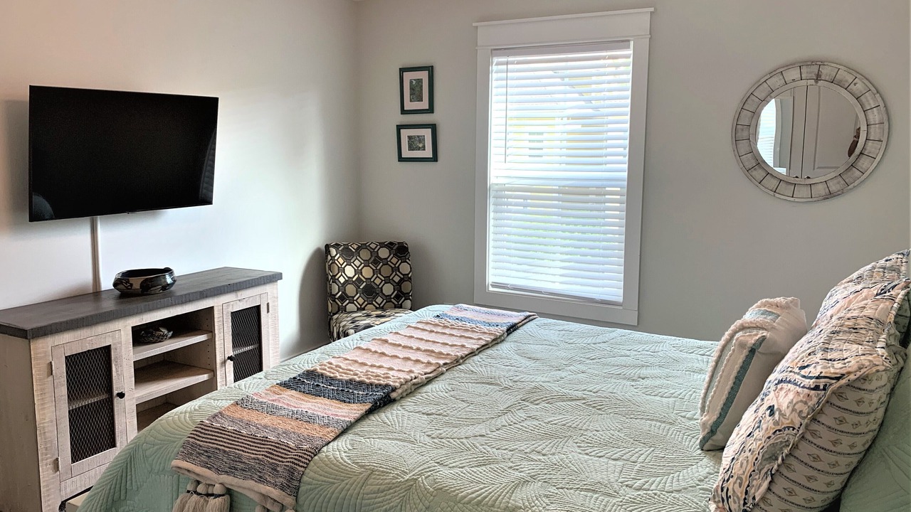 Photo of Bedroom in Folly Field