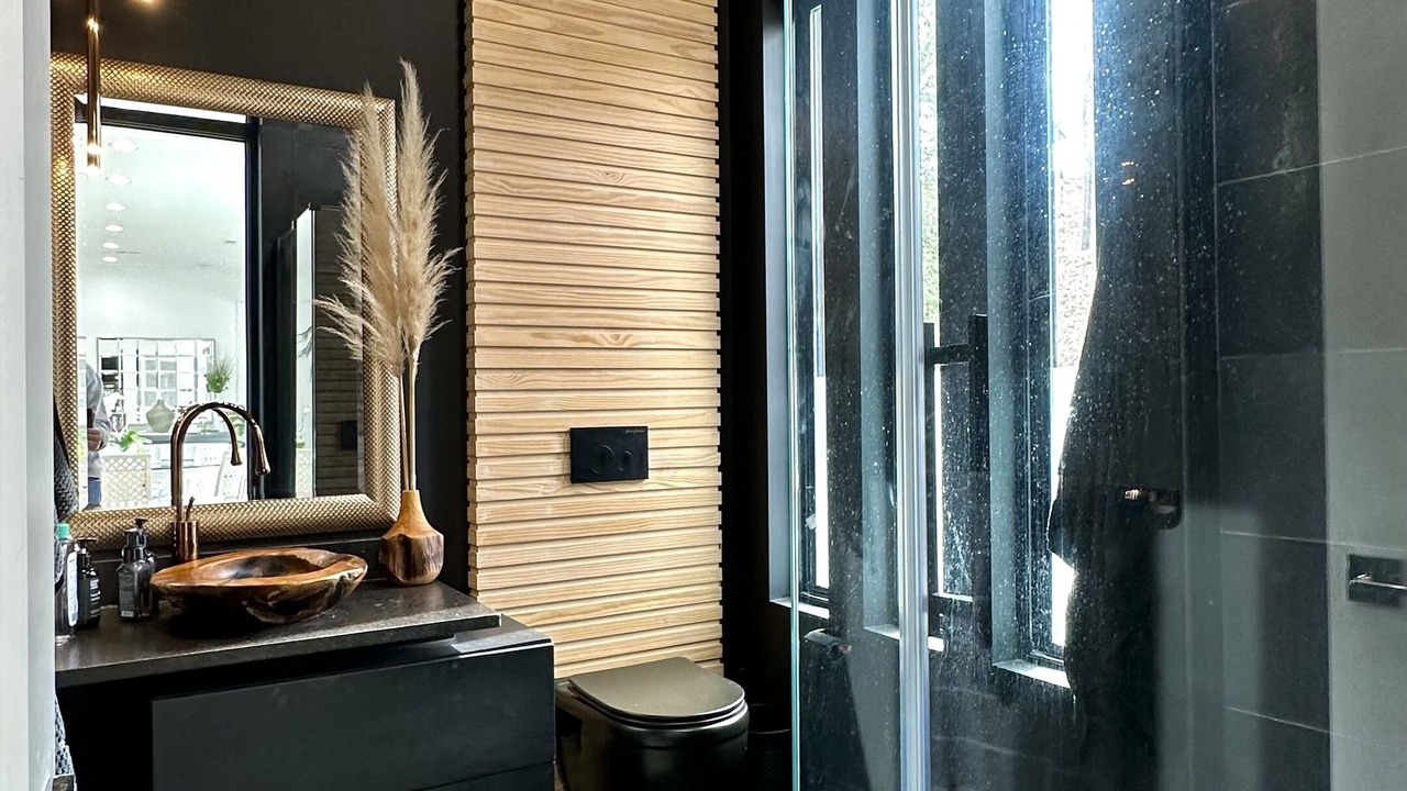 Photo of Bathroom in Six Mile