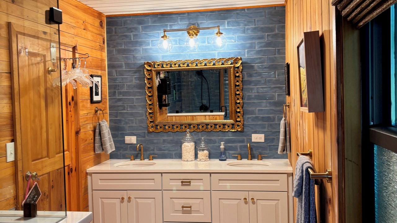 Photo of Bathroom in Seneca