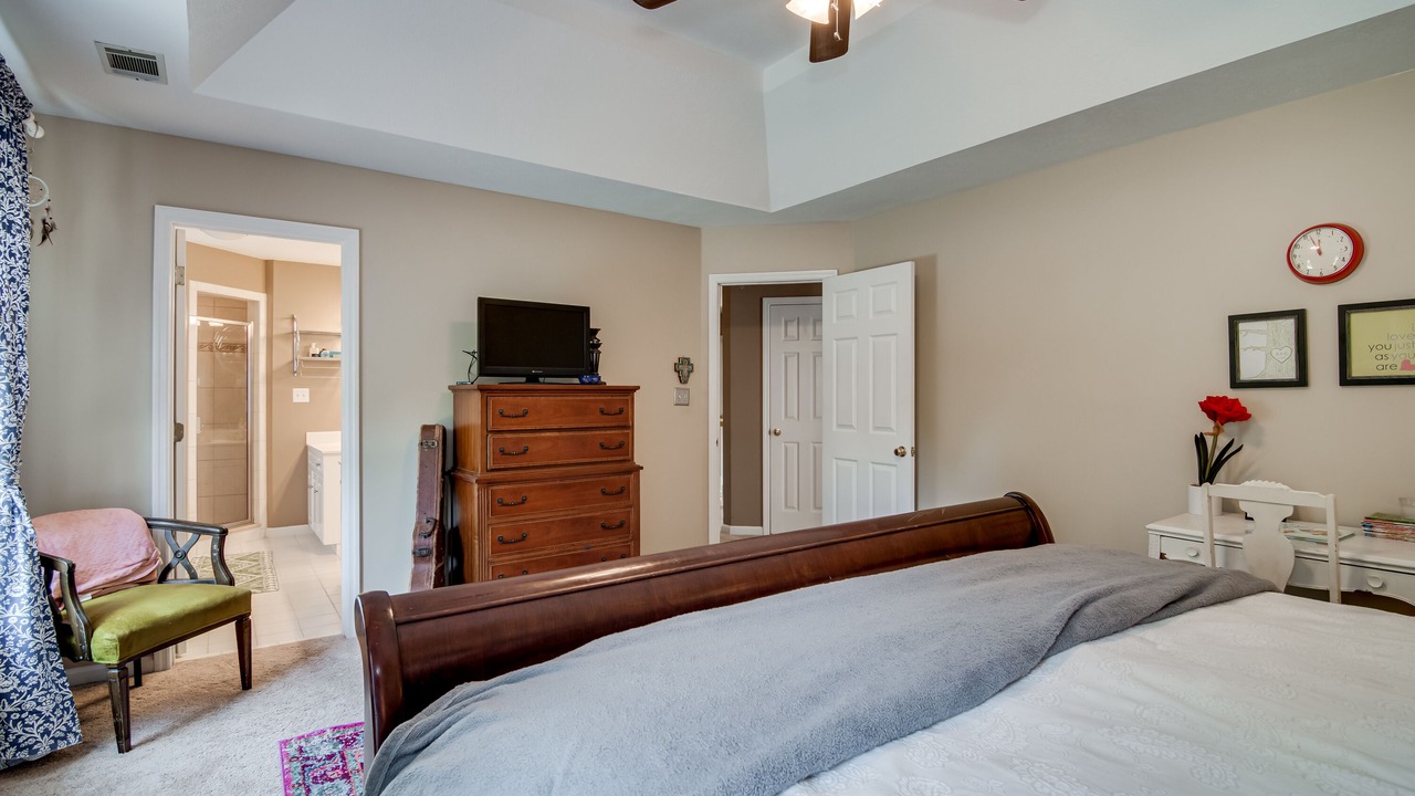 Photo of Bedroom in Martinez