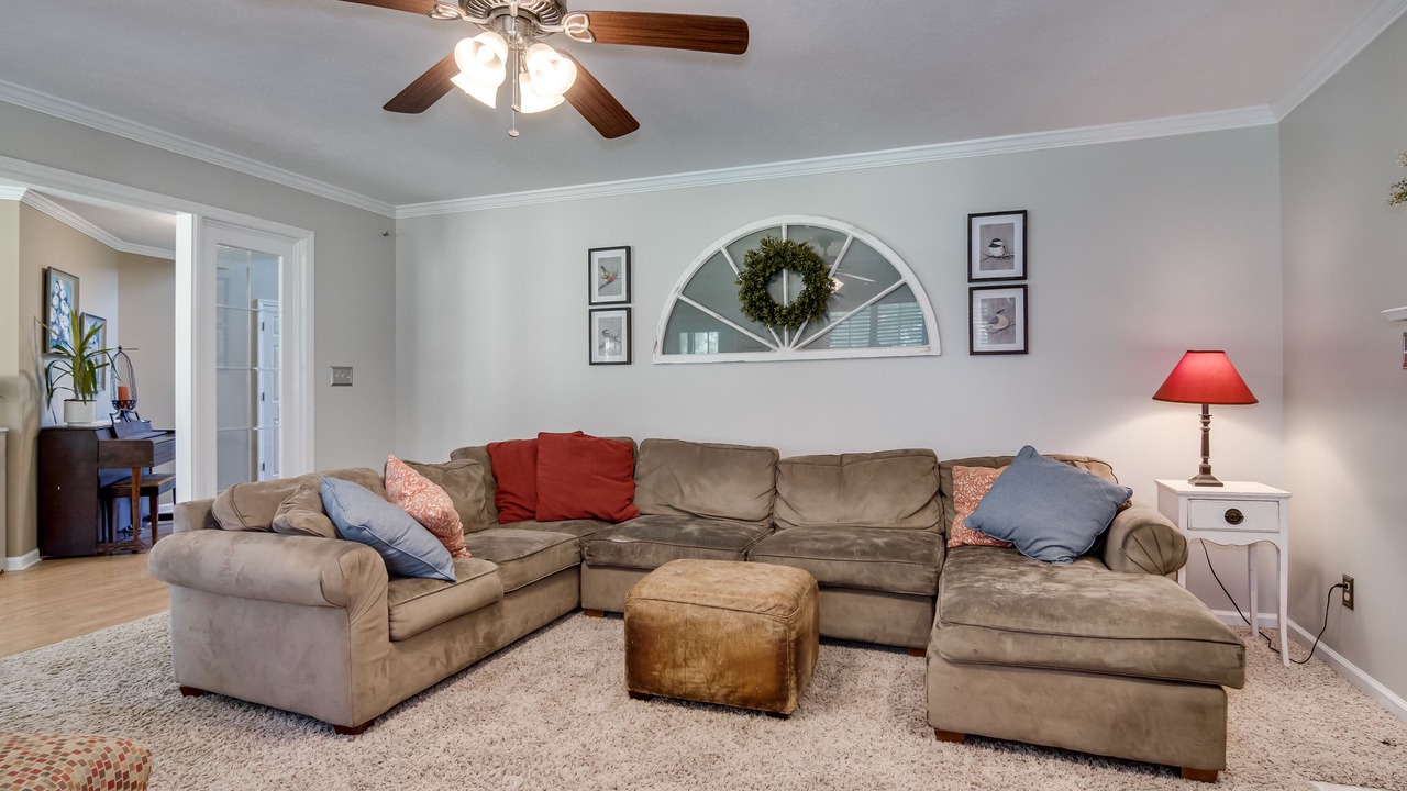 Photo of Livingroom in Martinez