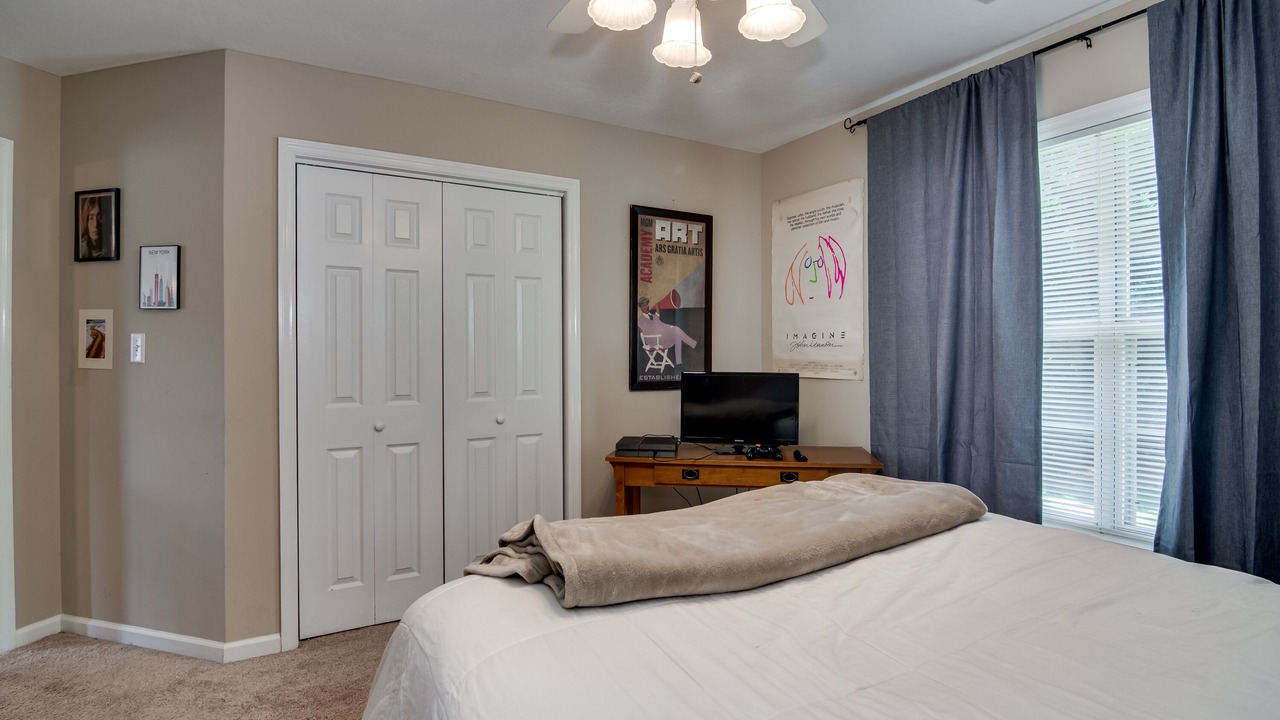 Photo of Bedroom in Martinez