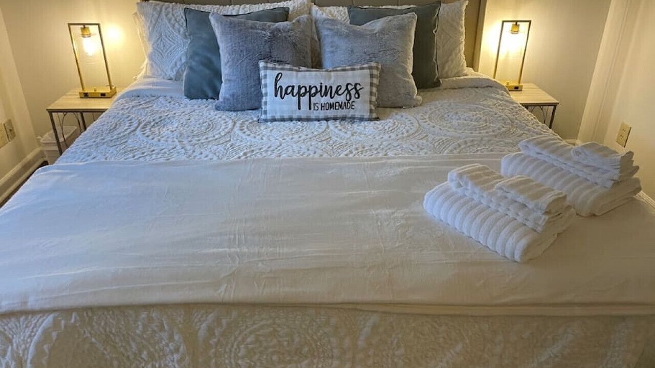 Photo of Bedroom in Commerce