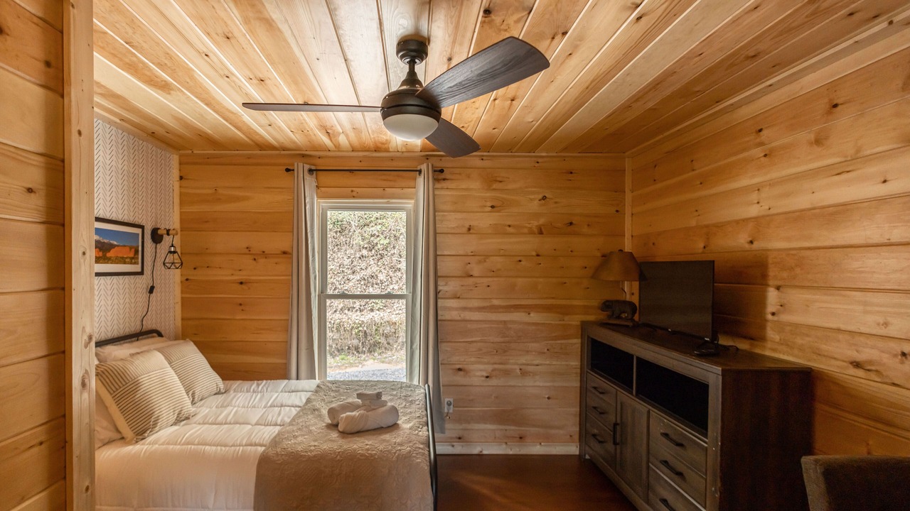 Photo of Bedroom in Robbinsville