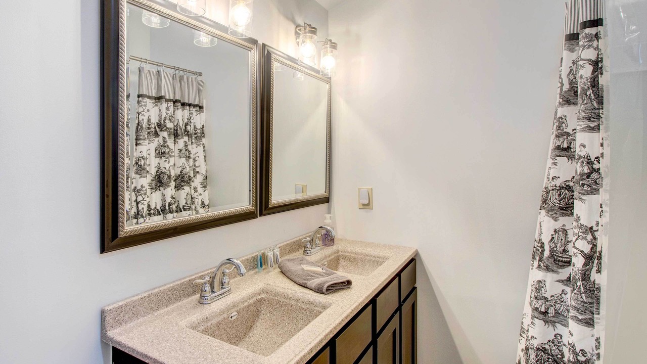 Photo of Bathroom in Wray