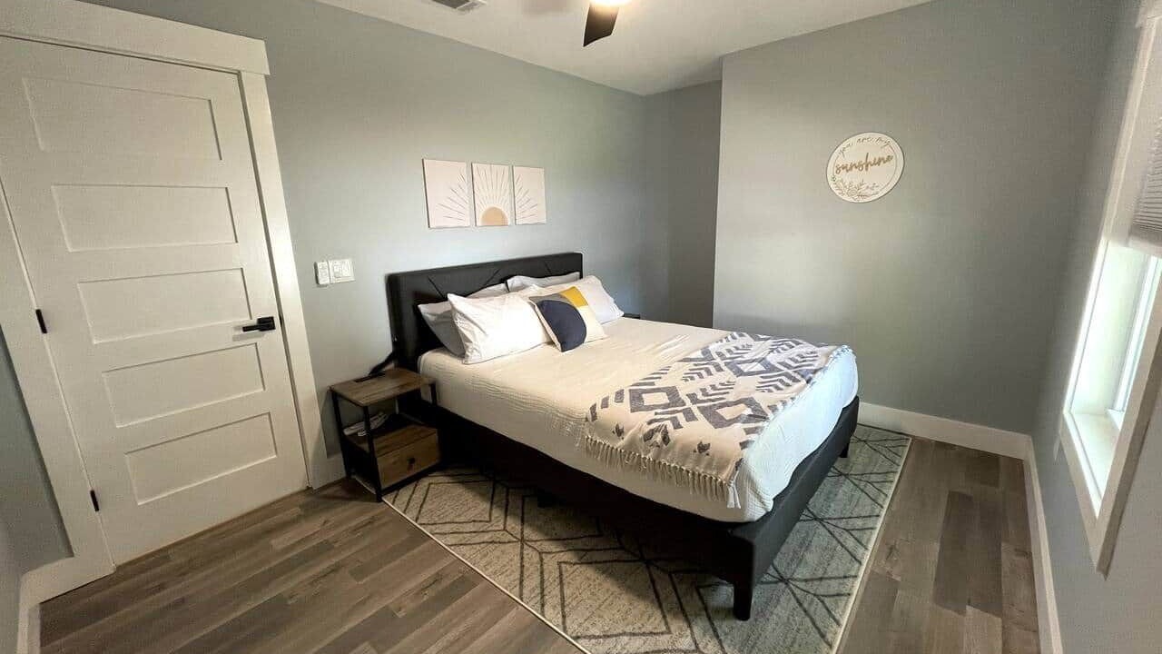 Photo of Bedroom in Midtown