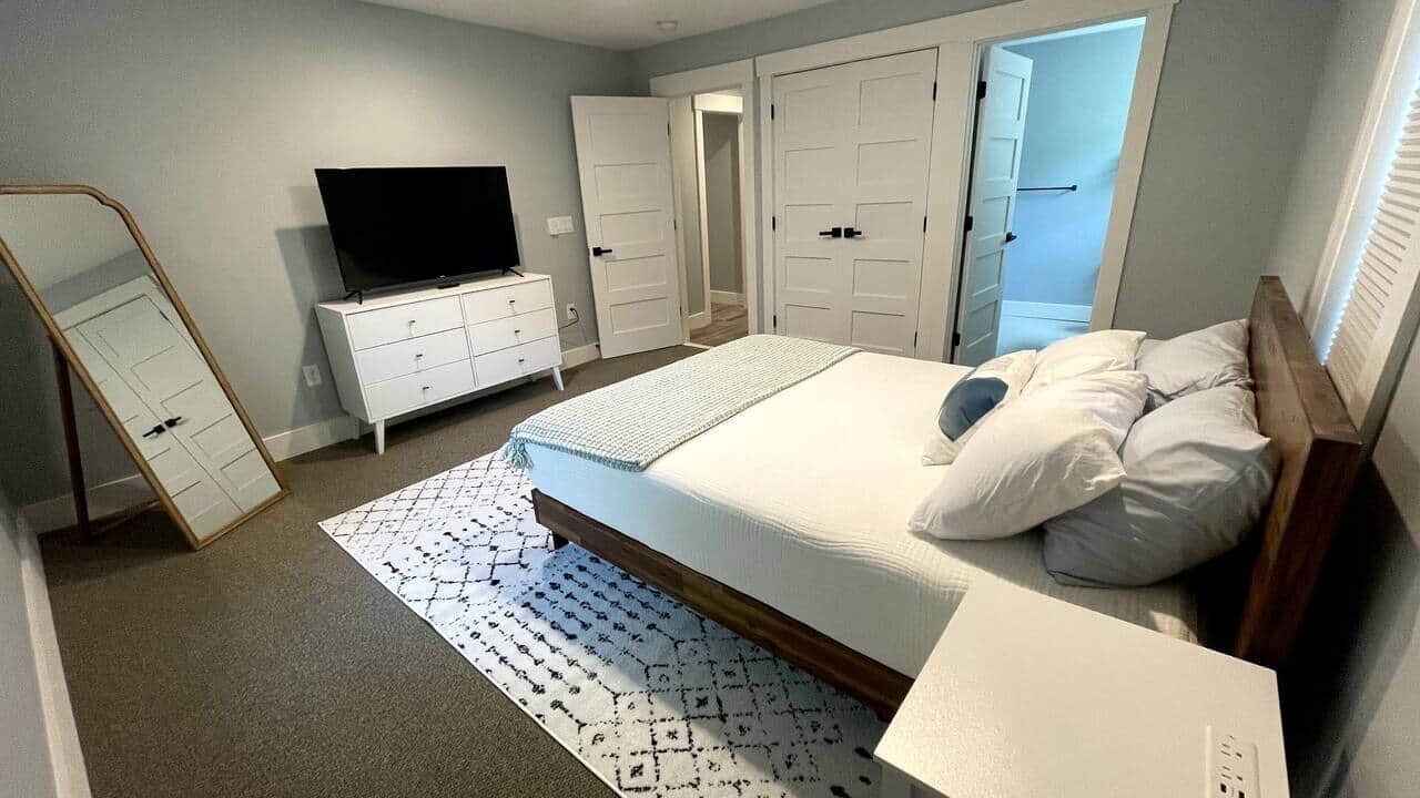 Photo of Bedroom in Midtown