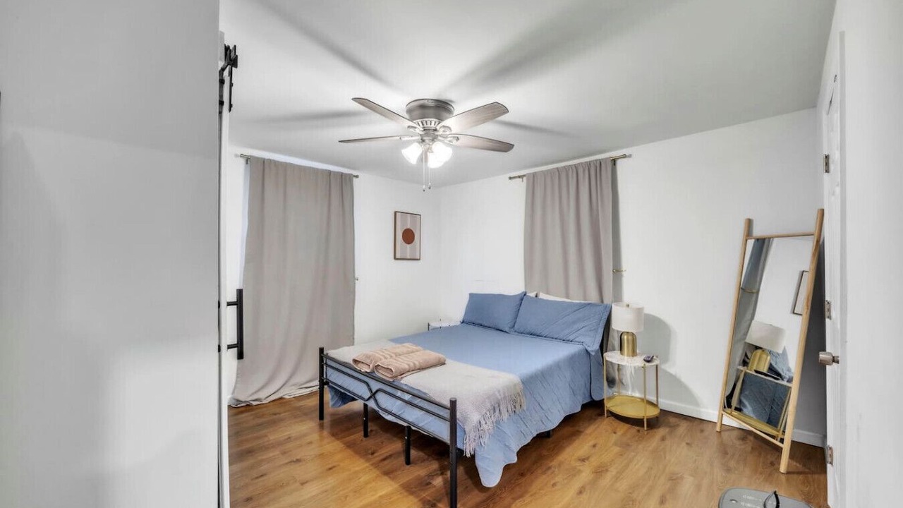 Photo of Bedroom in Duncan