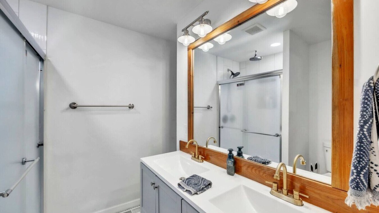 Photo of Bathroom in Duncan