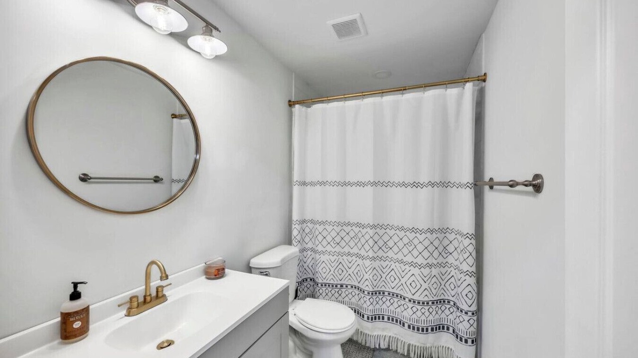 Photo of Bathroom in Duncan