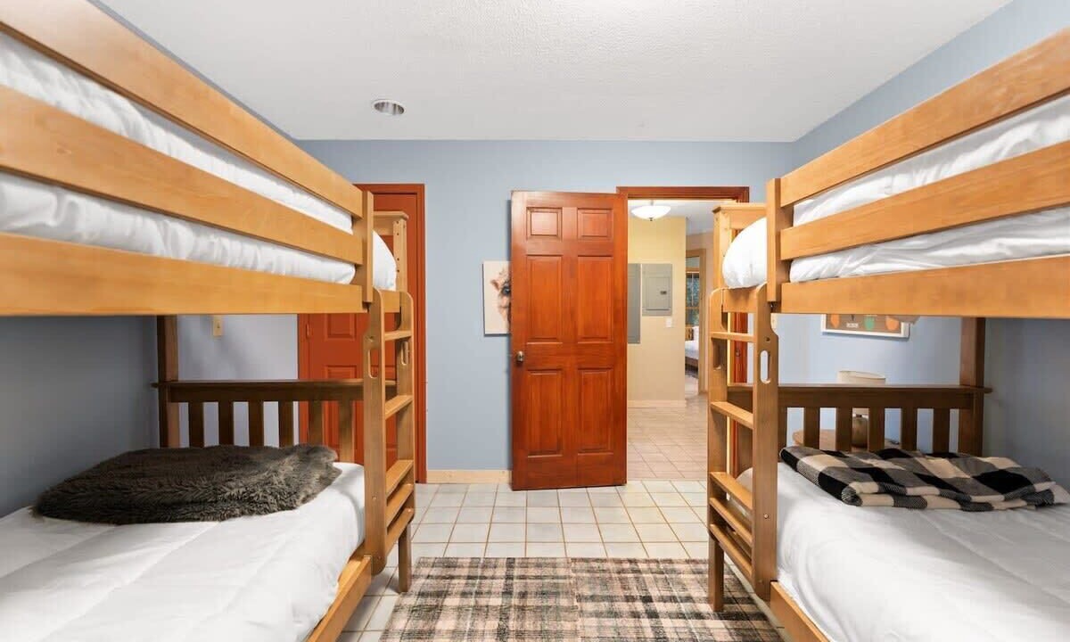 Photo of Bedroom in Townville