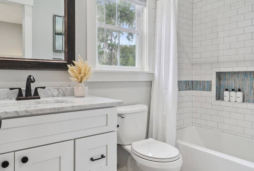 Photo of Bathroom in Whitemarsh Island