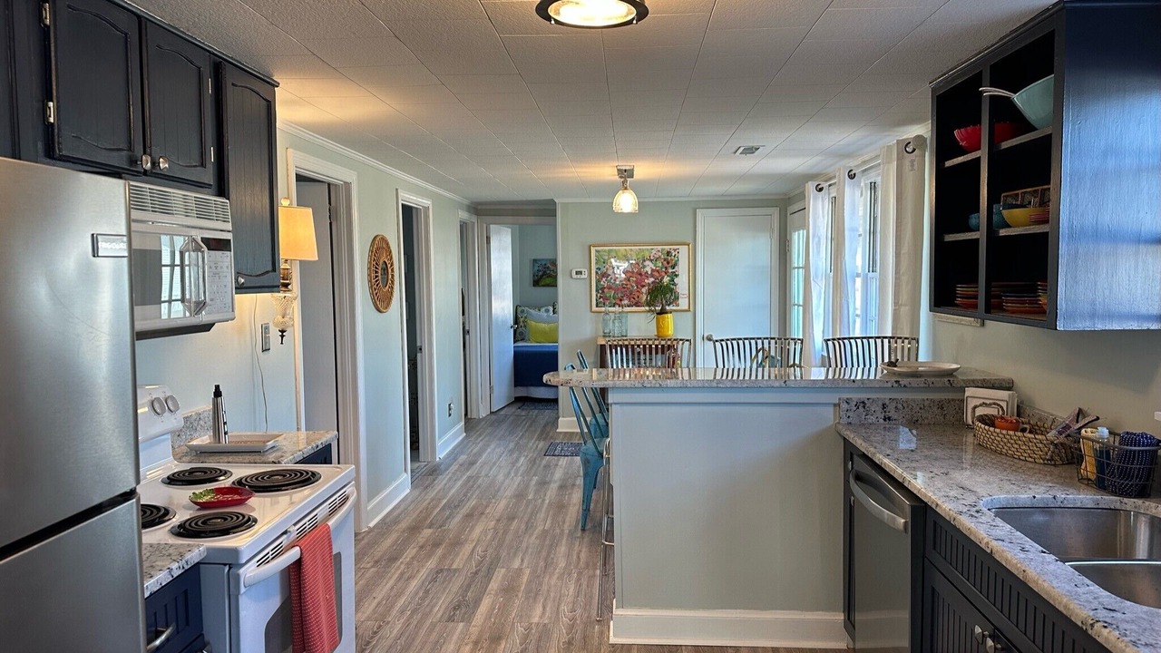 Photo of Kitchen in White Lake