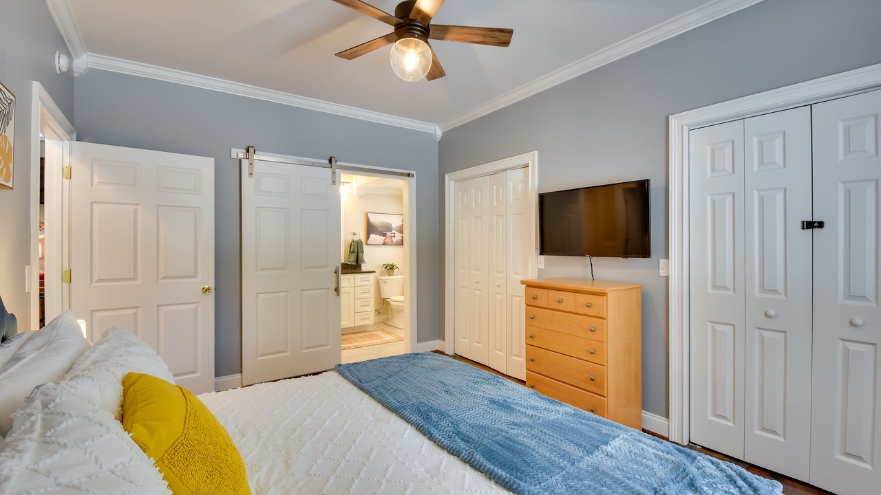 Photo of Bedroom in Fair Play