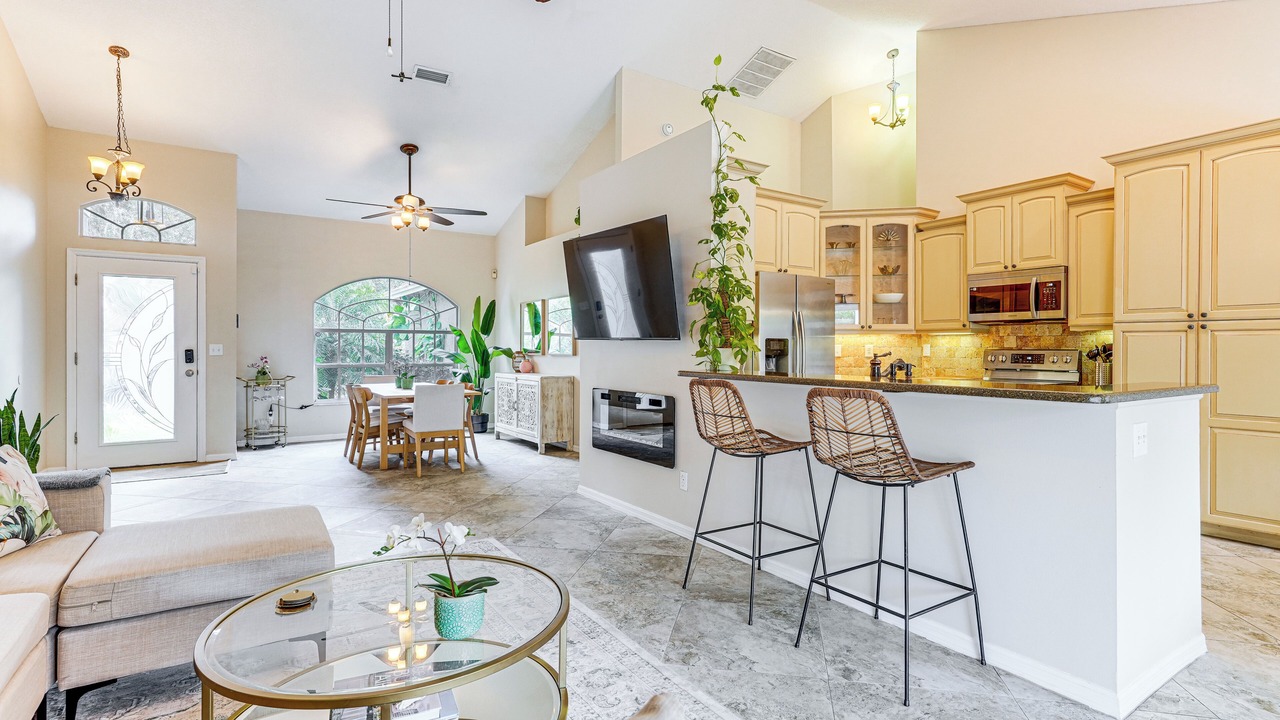 Photo of Livingroom in Valrico