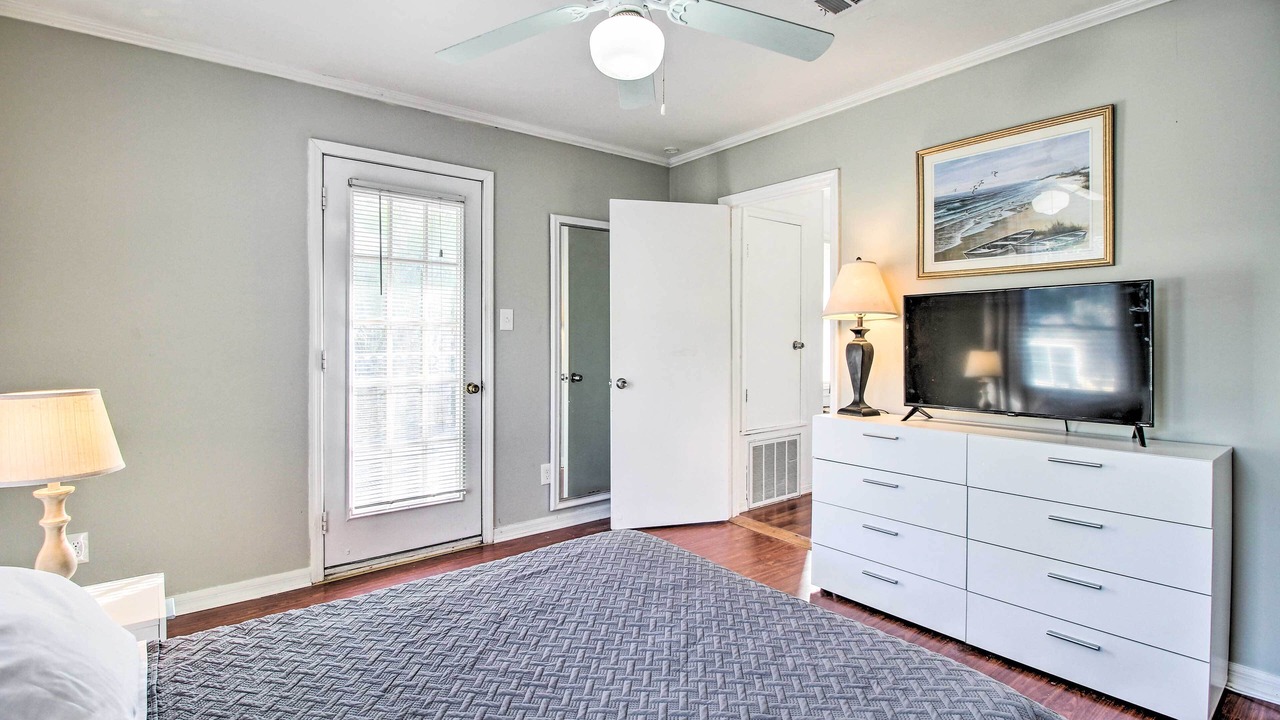 Photo of Bedroom in Whitemarsh Island