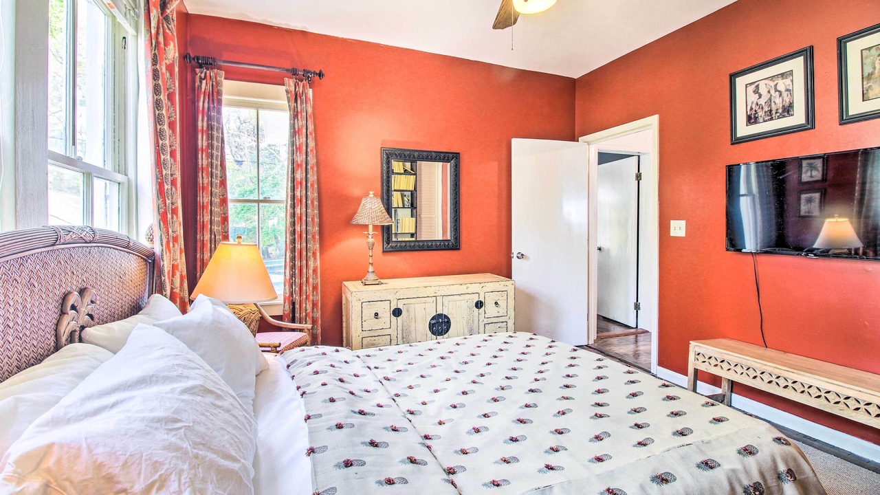 Photo of Bedroom in Whitemarsh Island