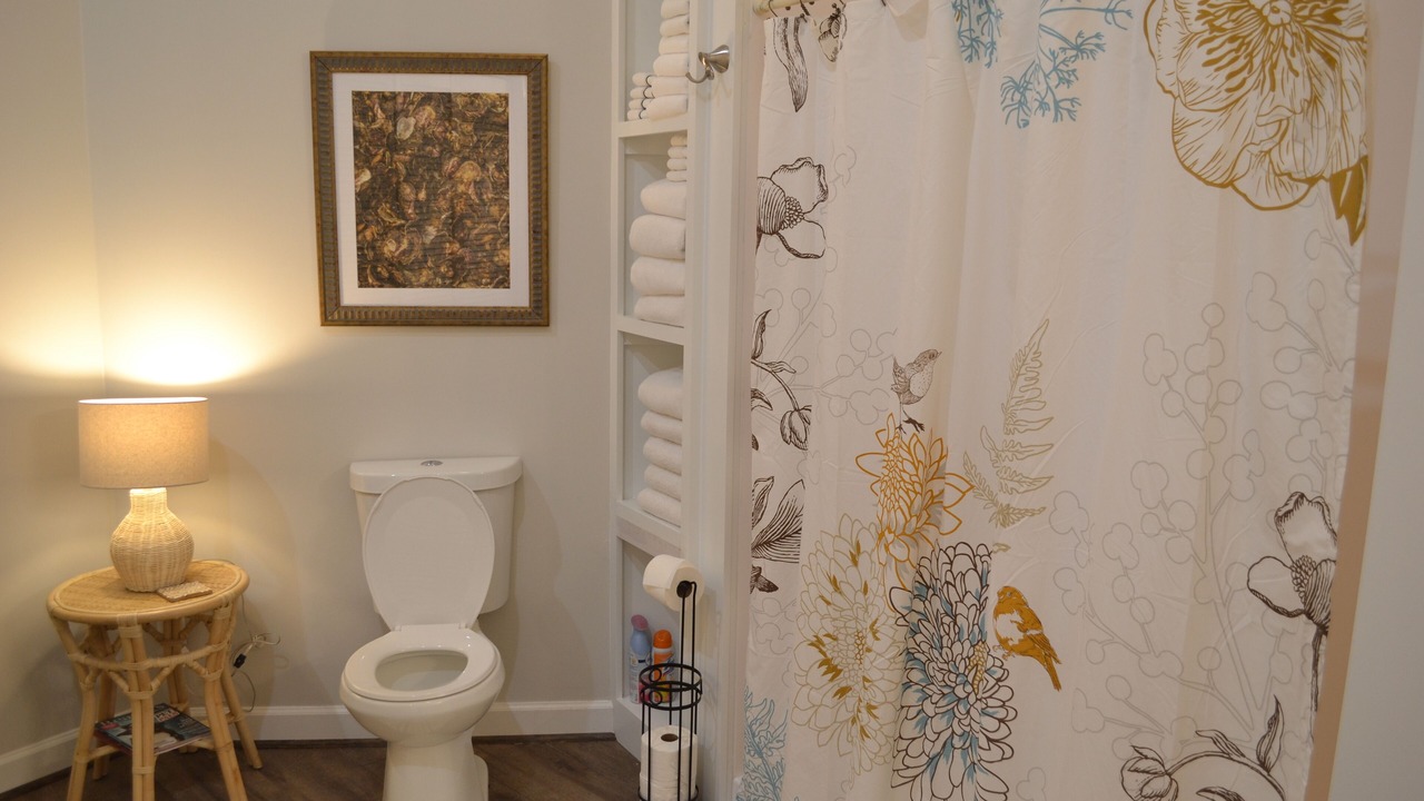 Photo of Bathroom in Midway