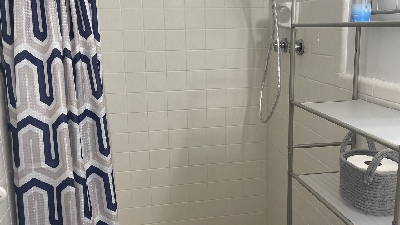 Photo of Bathroom in Hazlehurst