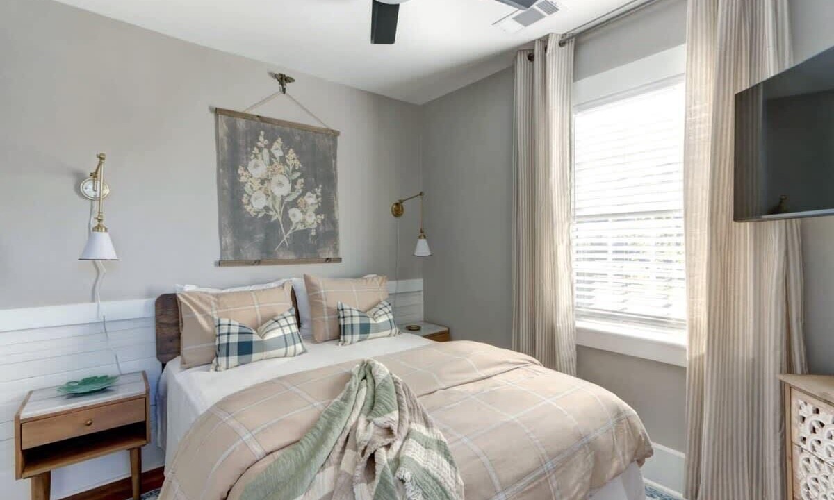 Photo of Bedroom in Old West Broad Neighborhood