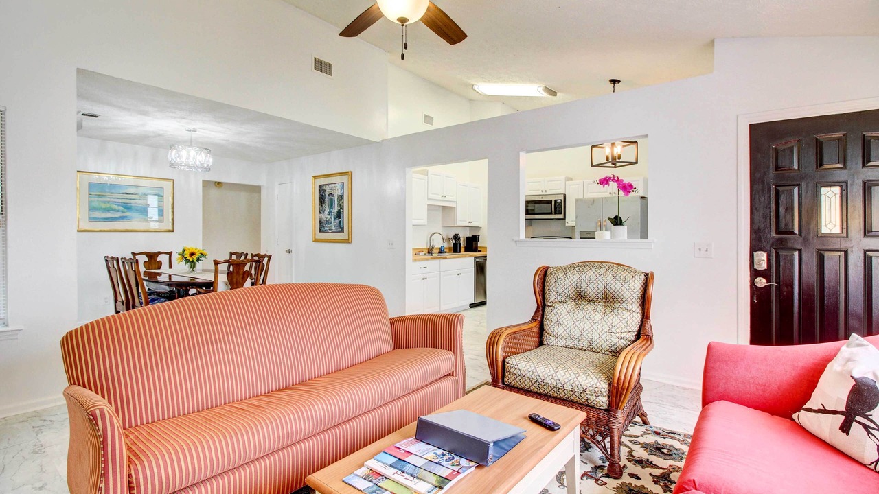 Photo of Bedroom in Whitemarsh Island