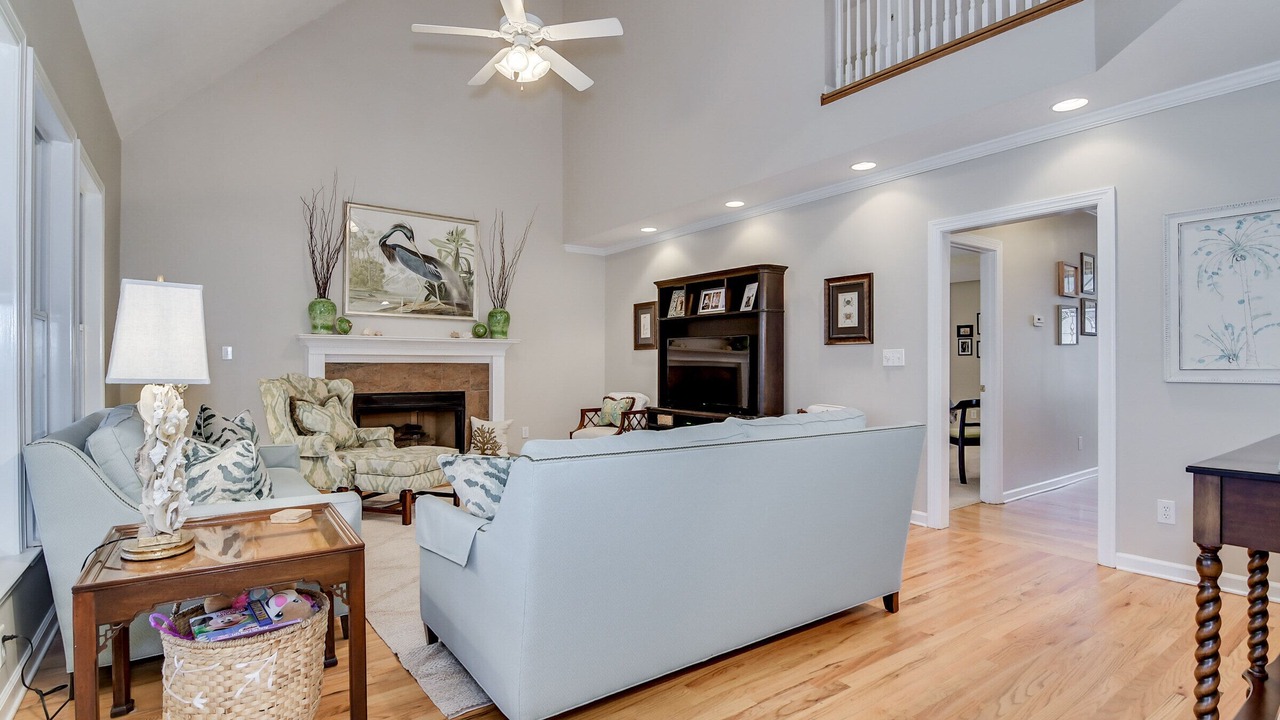 Photo of Livingroom in Evans