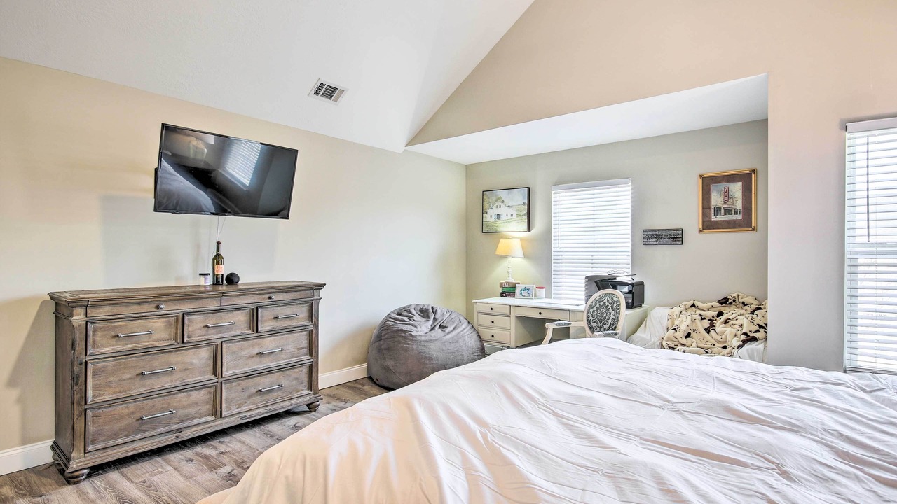Photo of Bedroom in Grovetown