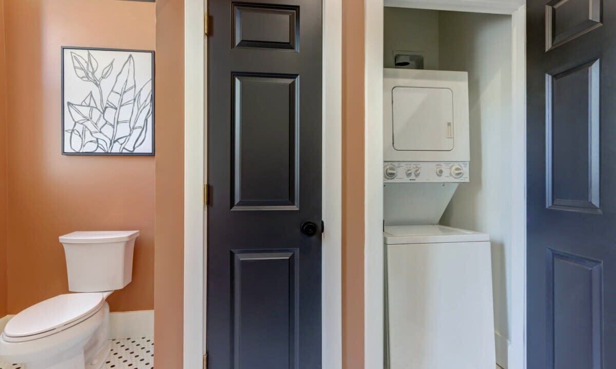 Photo of Bathroom in Old West Broad Neighborhood