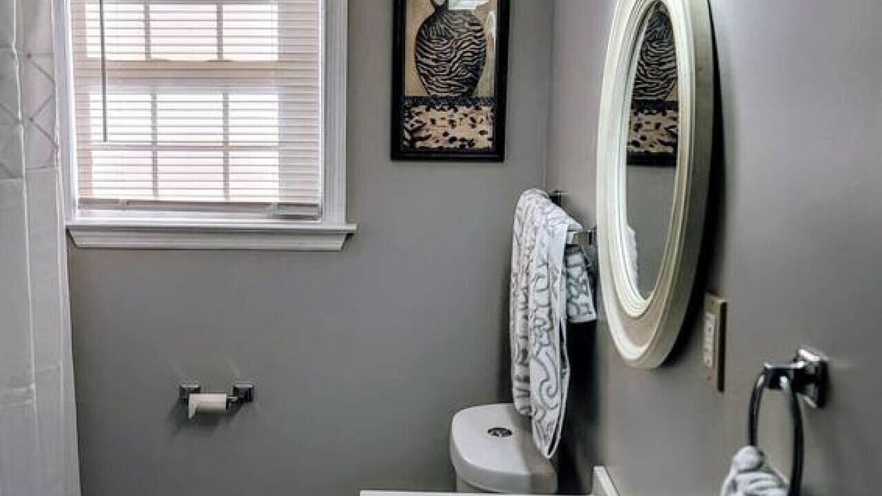 Photo of Bathroom in Garden City