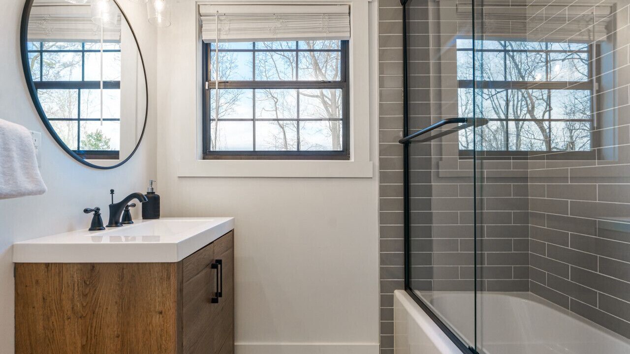 Photo of Bathroom in Seymour