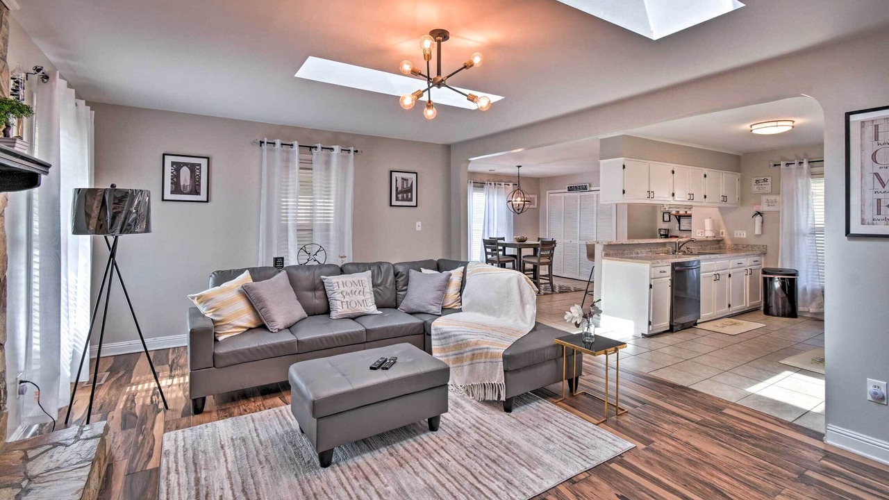 Photo of Livingroom in Fayetteville