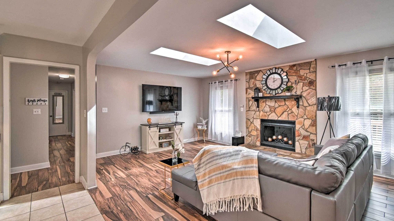Photo of Livingroom in Fayetteville