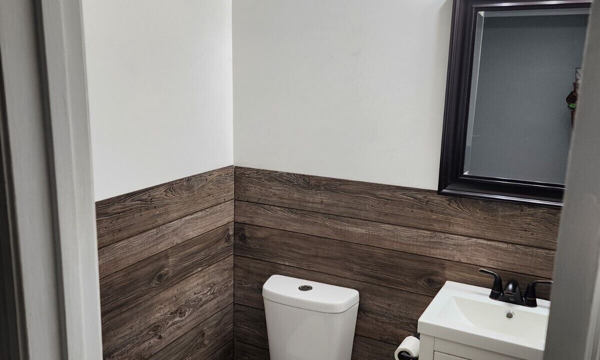 Photo of Bathroom in Hinesville