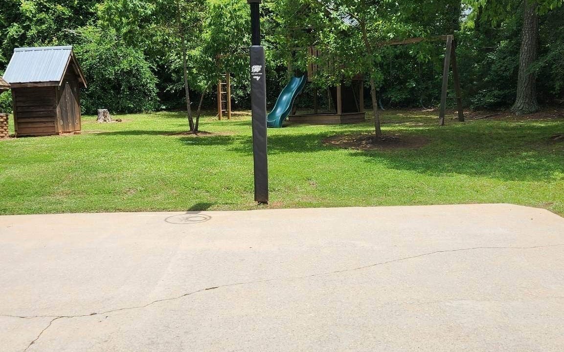 Photo of Others in Pelzer